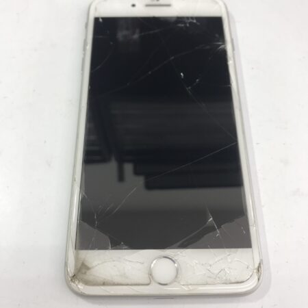 iPhone8 画面修理前