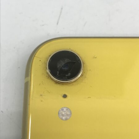 iPhoneXR カメラレンズ修理前