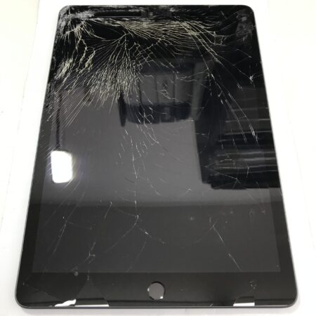 iPad7 ガラス修理前